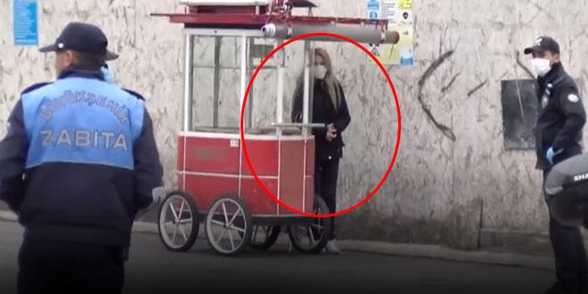 Polis karantinadan kaçan kadının etrafını sardı