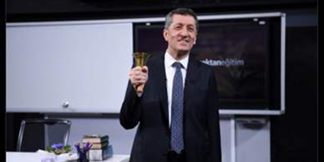 Sosyal medyadan 'uzaktan e�itim' manzaralar�