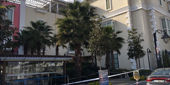 İzmir'de AVM'ler geçici süreyle kapatılıyor