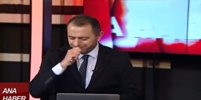 Ana haber spikerinin ağzına sinek kaçtı