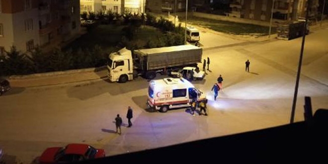 Kaza ihbarına giden 3 sağlık görevlisi darbedildi