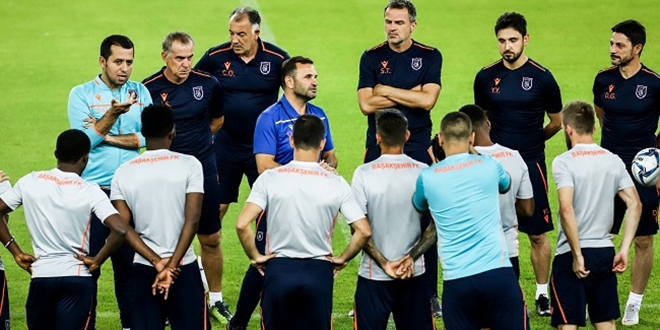 Medipol Başakşehirli futbolcular ve teknik heyetin test sonucu belli oldu