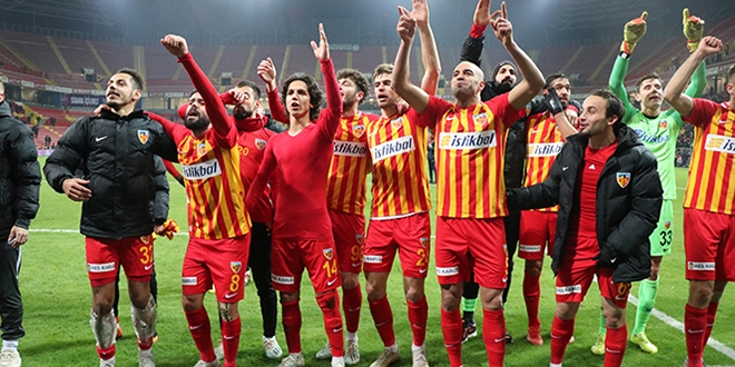Koronavirüs, Kayserispor'a da sıçradı
