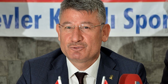 Koronavirüsü yendi, 'evde kalın' dedi