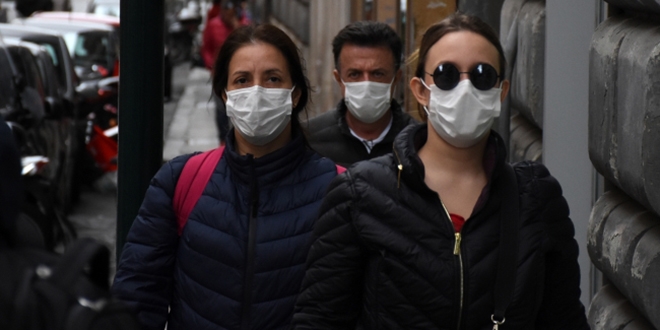 Grcistan'da koronavirs nedeniyle sokaa kma yasa ilan edildi