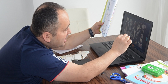 Ne virüs ne de mesafe öğrencileri ile arasına giremedi