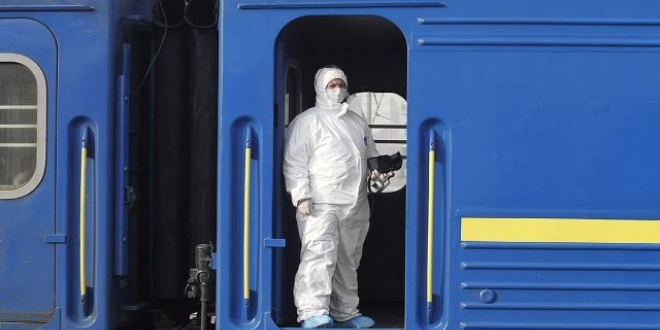 Fransa'da koronavirüsten 24 saatte 418 kişi hayatını kaybetti