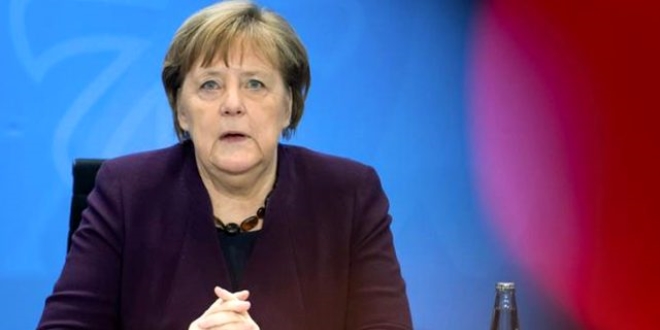 Merkel'in üçüncü koronavirüs testi de negatif çıktı