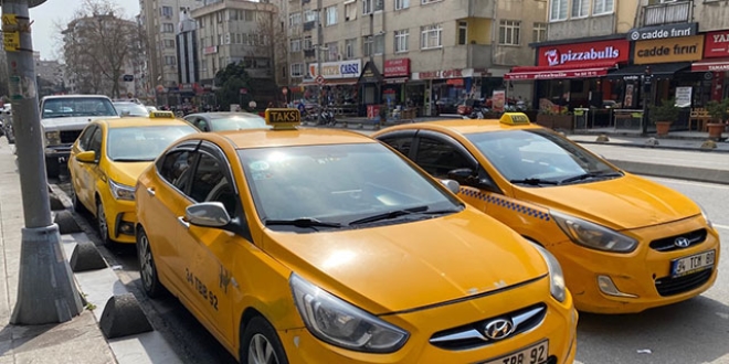 İşleri azalan taksiciler: Plaka kiralarını ödeyemiyoruz