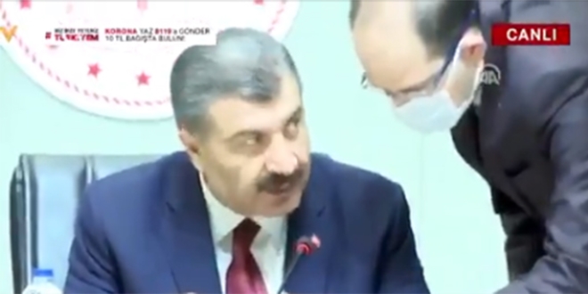 Sağlık Bakanı, çok yaklaşan görevliyi uyardı: Yaklaşma