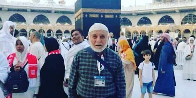 Umreden dönmüştü... Koronavirüse yenildi