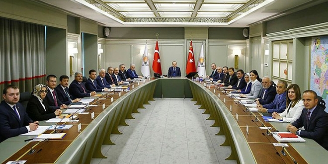 AK Parti MYK toplantısı sona erdi
