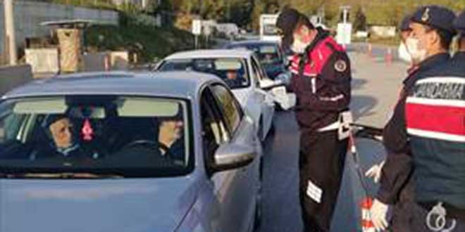 Yasak kapsamındaki 2 bin 809 kişi Antalya'ya giremedi