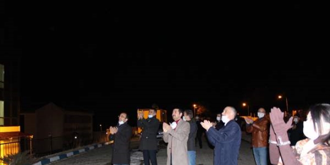 Adli yetkililer izole altında bulunan İKM'lere moral verdiler