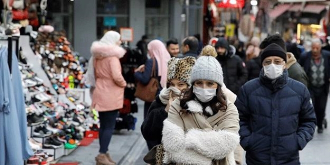 İstanbul'da tedbirlere uymayan 205 kişiye para cezası