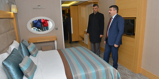 Belediye, sağlıkçılar için otel kiraladı