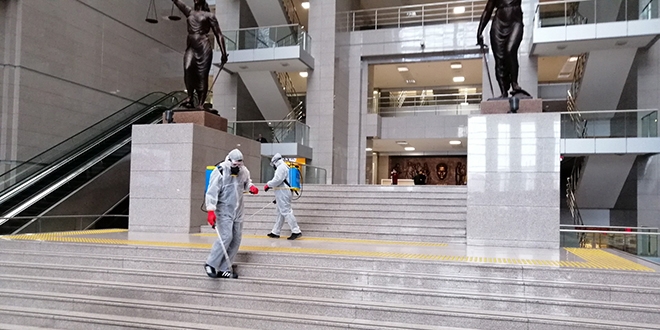 İstanbul Adalet Sarayı'nda koronavirüs önlemleri artırıldı