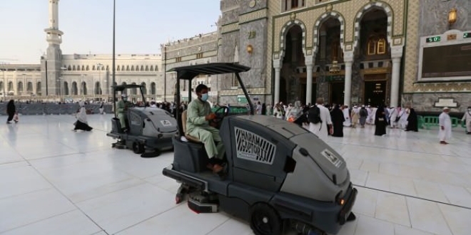 Arabistan'da baz kentlerde sokaa kma yasa ilan edildi