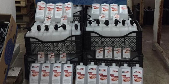 İzinsiz maske ve el dezenfektanı üreten imalathanelere baskın