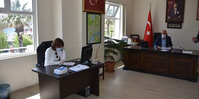 Kaymakam, makam odasını Vefa Sosyal Destek Grubu'na tahsis etti