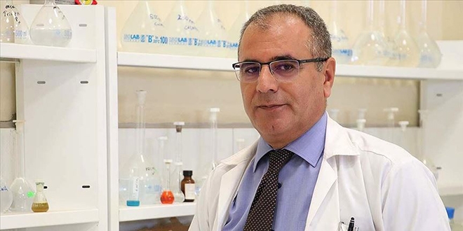 Ter�ristlerin bask�n�ndan kurtuldu, azmiyle profes�r oldu