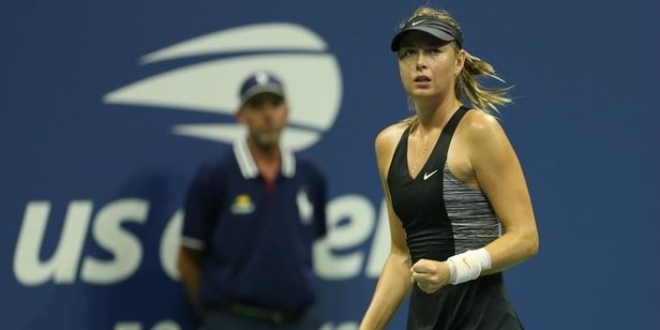 Numarasn paylaan Sharapova, 40 saatte 2 milyon mesaj ald