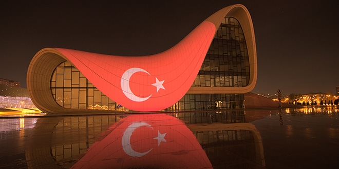 Azerbaycan'dan Trkiye'ye destek