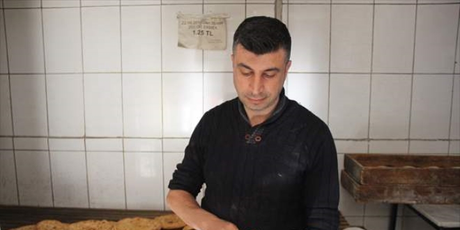 Hatay'da gizli hayırsever mahallelinin fırın borcunu ödedi