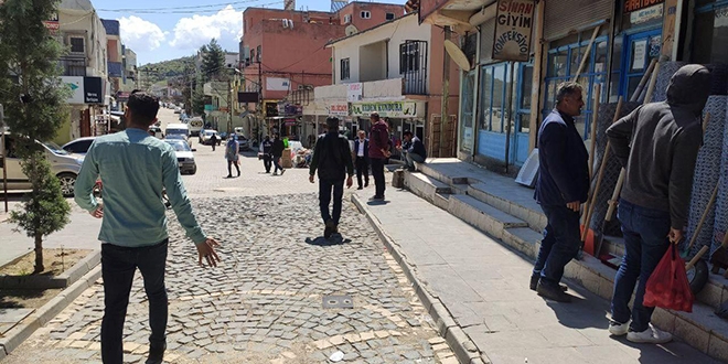Yasak kalktı, vatandaşlar tedbir almadan sokağa koştu