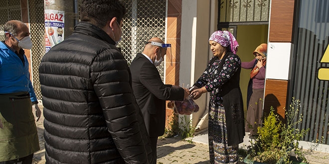İzmir'de 'Seyyar Pazar' dönemi başladı