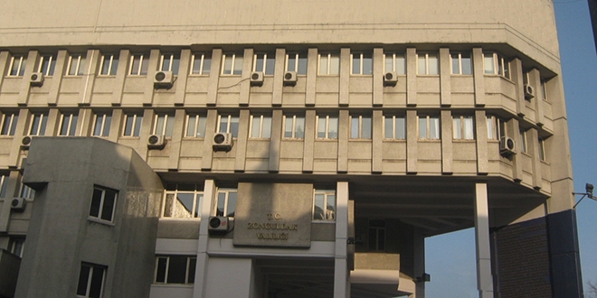 Zonguldak'ta 1,5 metreden yakın yürüyenlere para cezası verilecek