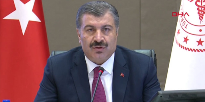 Sağlık Bakanı, aşı sorusu için 'En az 4 ay' dedi