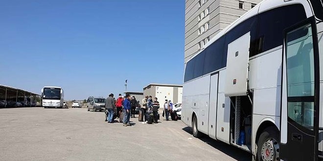 Durdurulan yolcu otobüsünde 4 kişide corona çıktı