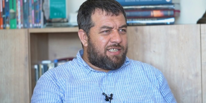 �smail K�l��arslan: Salg�n�n en iyi yans�malar�n� sanattan al�r�z