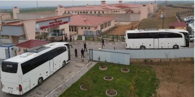 Türkiye genelindeki cezaevlerinde tahliyeler sürüyor
