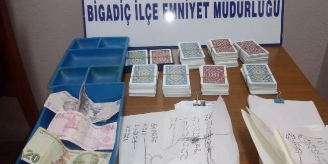 Balıkesir'de kumar baskını! 12 kişiye ceza yağdı