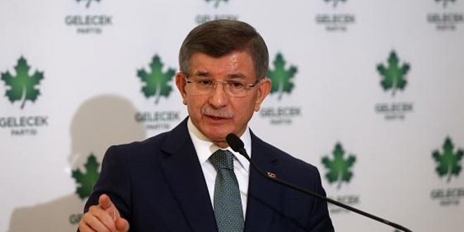 Davutoğlu: Teşkilatın tamamı arkamdan istifa etmek istedi