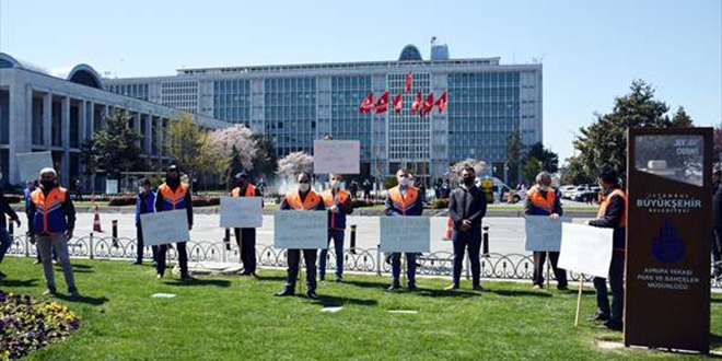 Maa�lar�n� alamayan i��iler, �BB �n�nde eylem yapt�