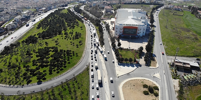 İstanbullular sokağa çıkma yasağı öncesi yazlıklarına gidiyor