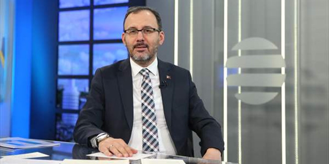 Bakan Kasapo�lu'ndan ligler ne zaman ba�layacak sorusuna yan�t