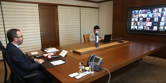 ''Evde kal hareketsiz kalma' kampanyas� her ge�en g�n g��leniyor'