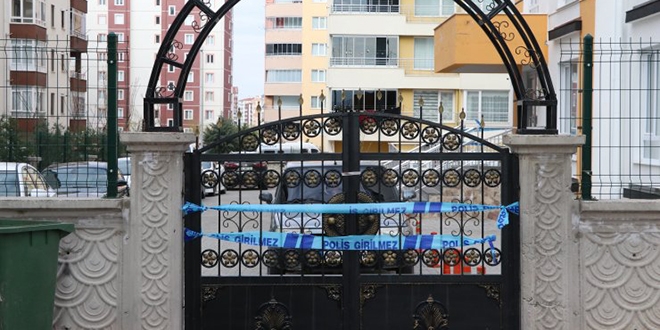 Hakkari'de bir bina karantinaya al�nd�