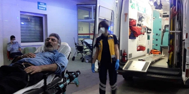 Kalp krizi geçiren kişinin imdadına polis yetişti