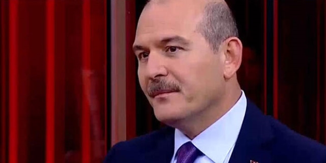 Bakan Soylu paylaştı: Türk polisi yakalar da, yardım da eder