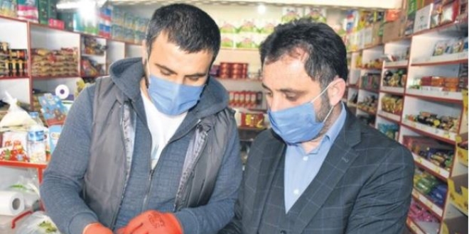 Hayırsever vatandaşların bakkal borcunu ödedi