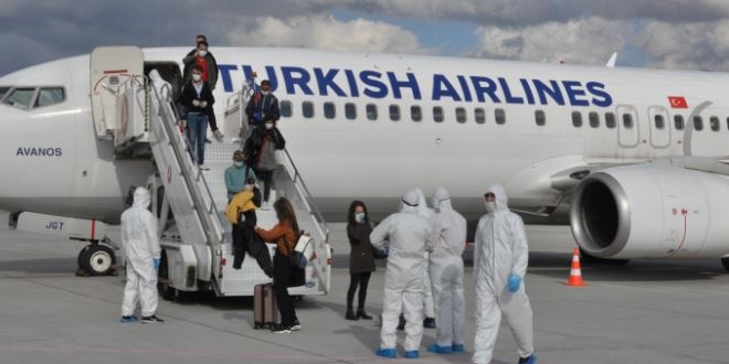 Yurt dışından Kars'a getirilen 104 Türk, karantinaya alındı