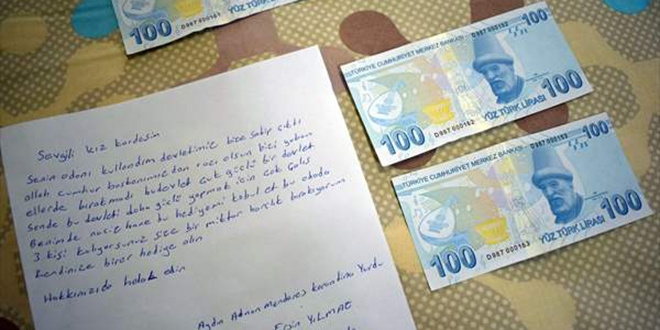 Karantinada kalan işçiler, öğrenciler için harçlık bırakıp mektup yazdı