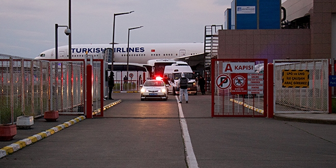 Almanya'daki 238 Türk vatandaşı Samsun'a getirildi
