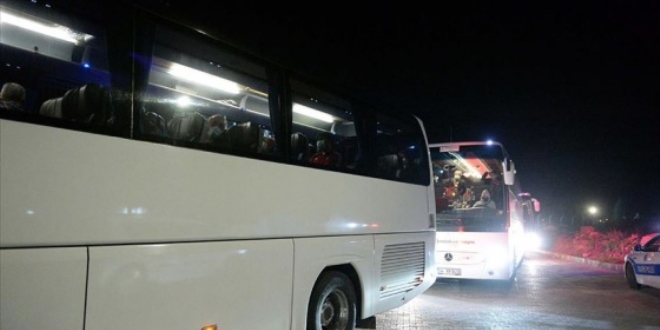 Mısır'dan getirilen Türk vatandaşları yurda yerleştirildi