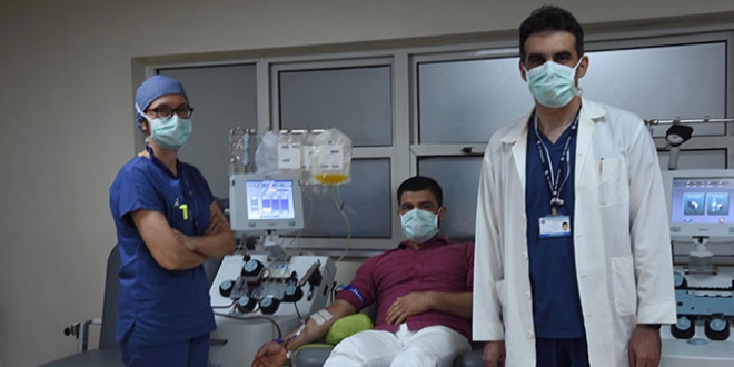 'İmmün plazma uygulanan hastaların durumu iyiye gidiyor'